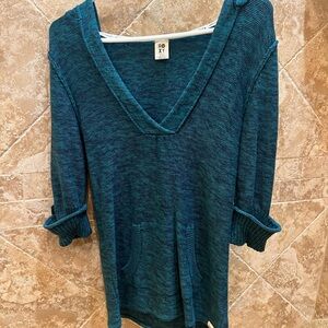Roxy small sweater